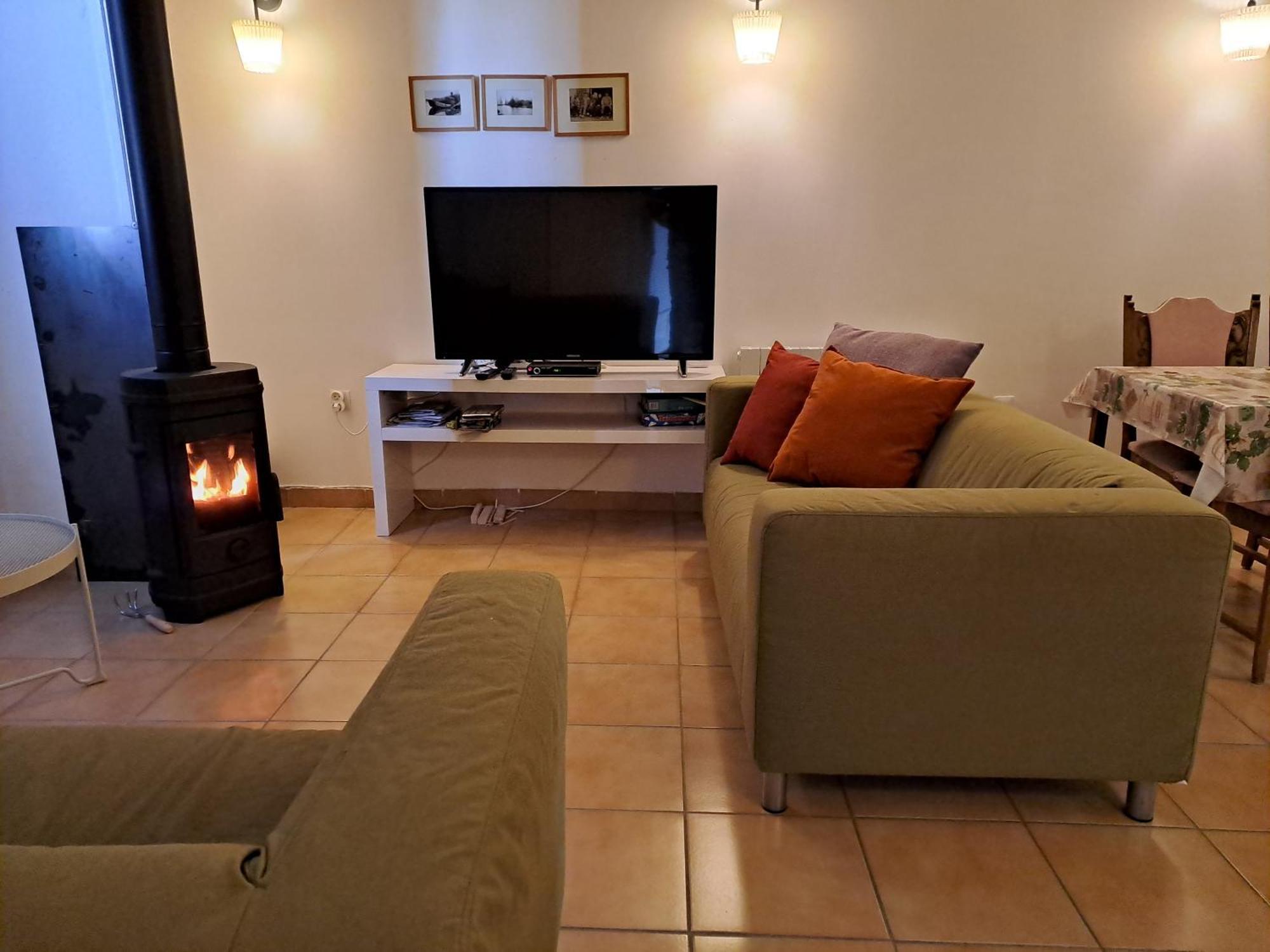 Chatrou Apartment *